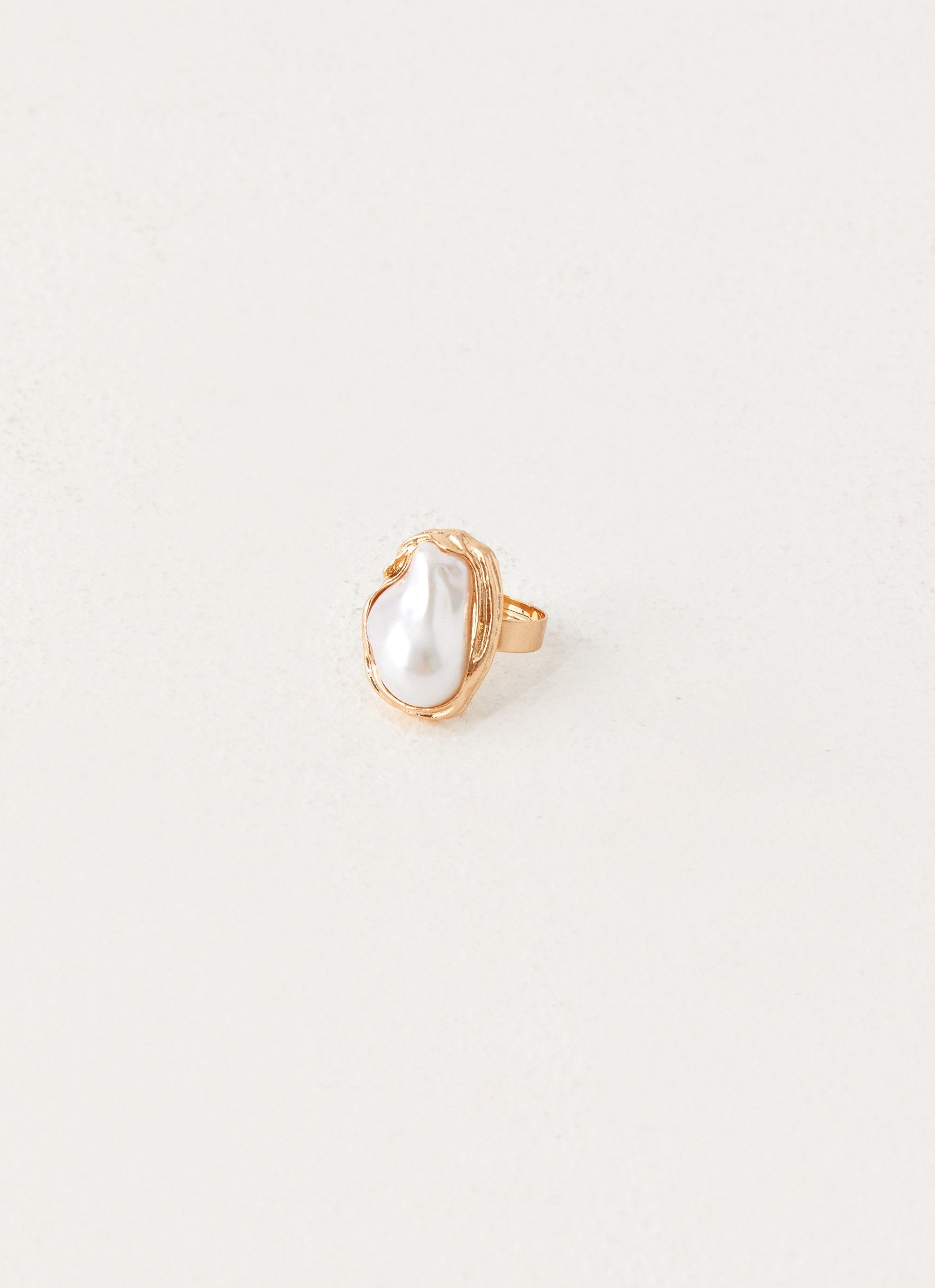 Salina Ring - Pearl