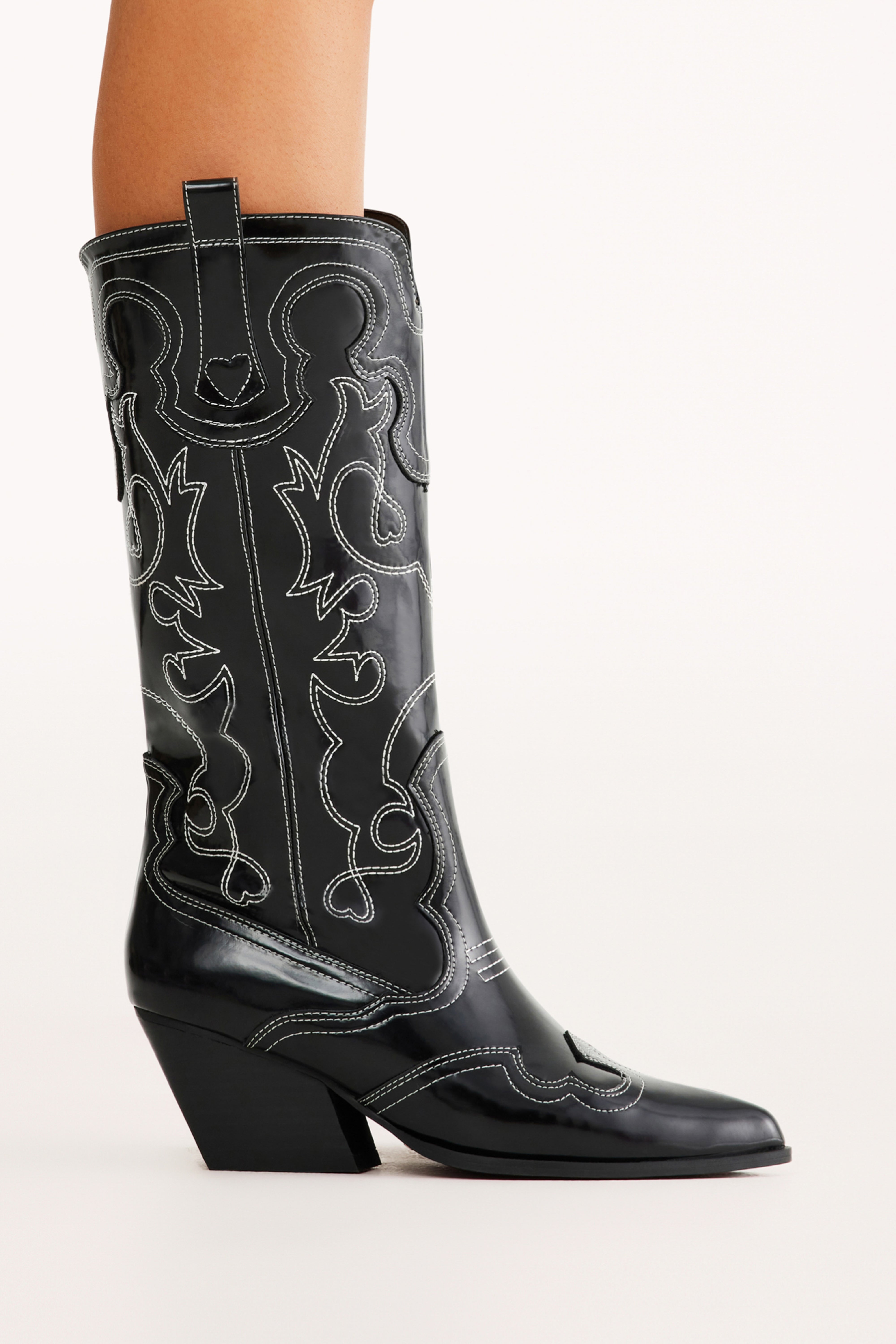 Zaine Boot - Black Shine