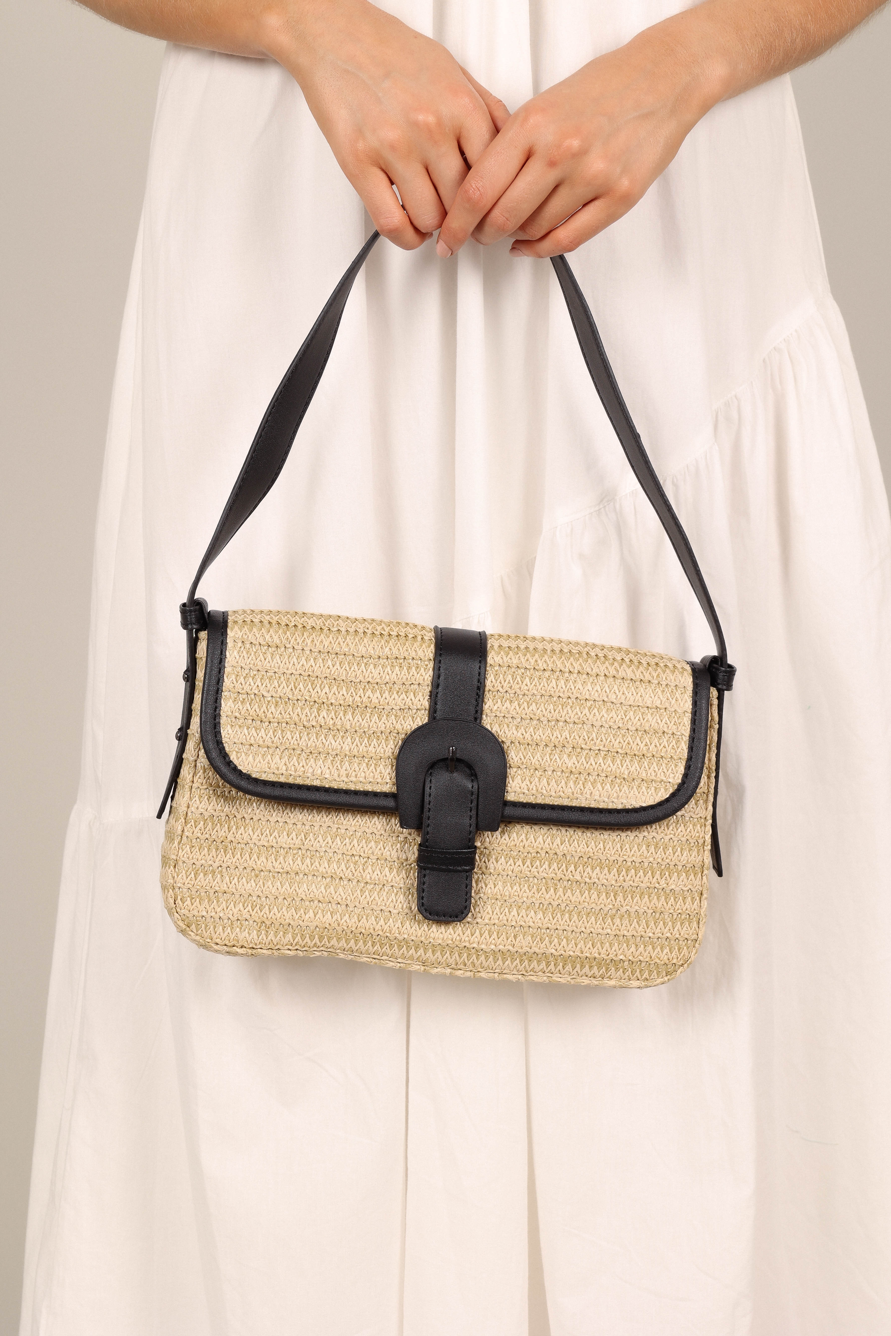Dovie Straw Shoulder Bag - Natural/Black