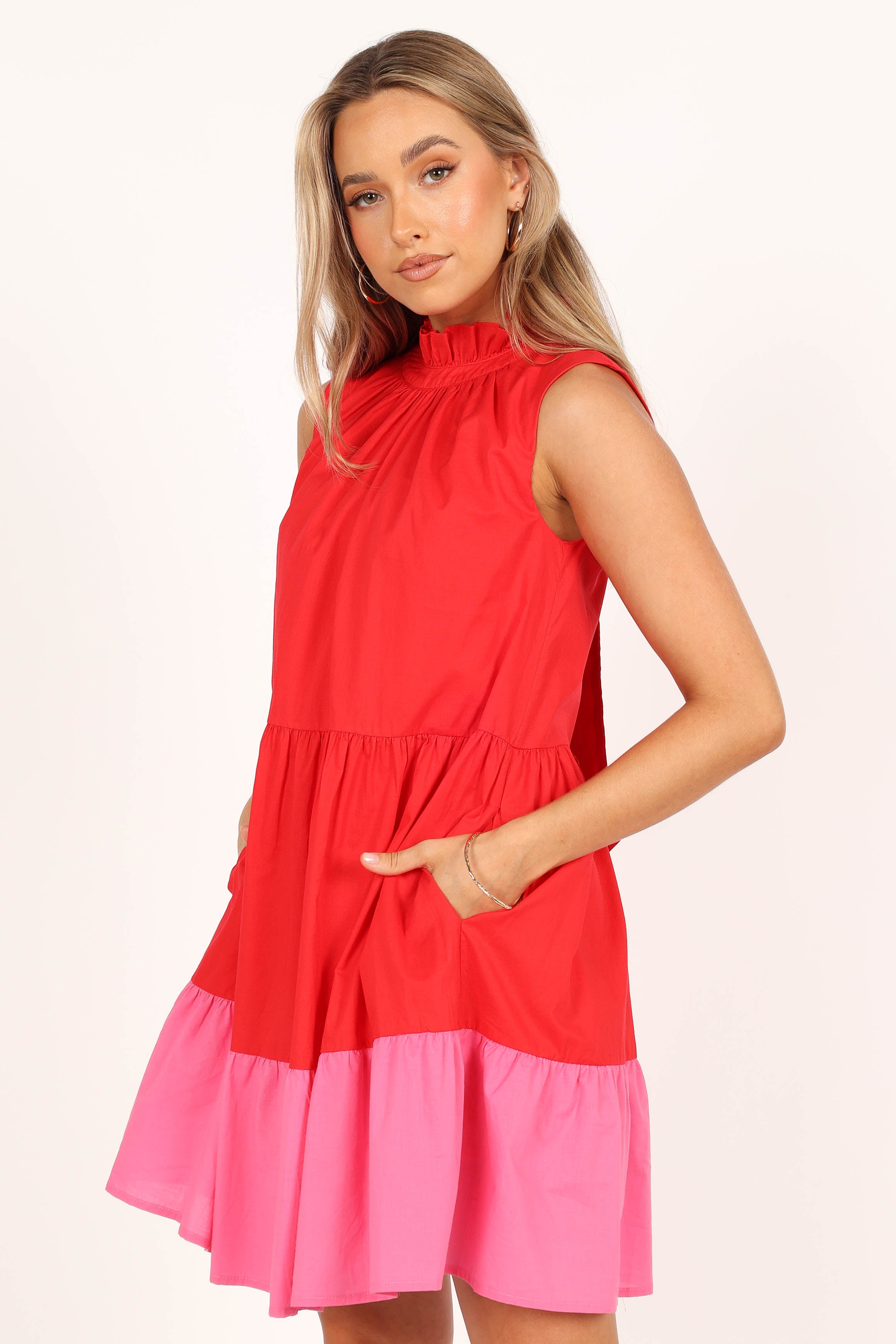 Bradshaw Tiered Mini Dress - Red/Pink
