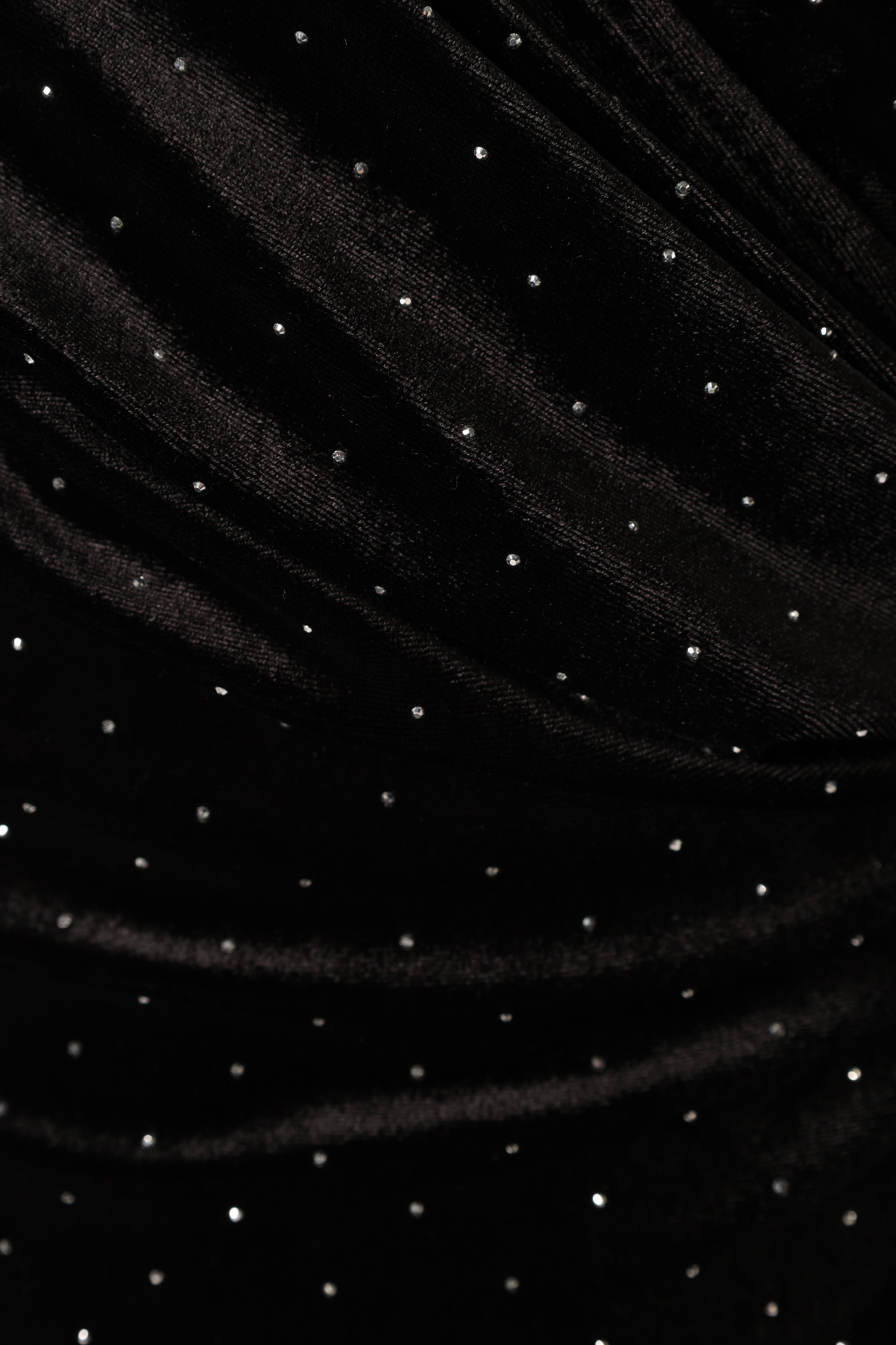 Renarde Wrap Velvet Midi Dress - Black