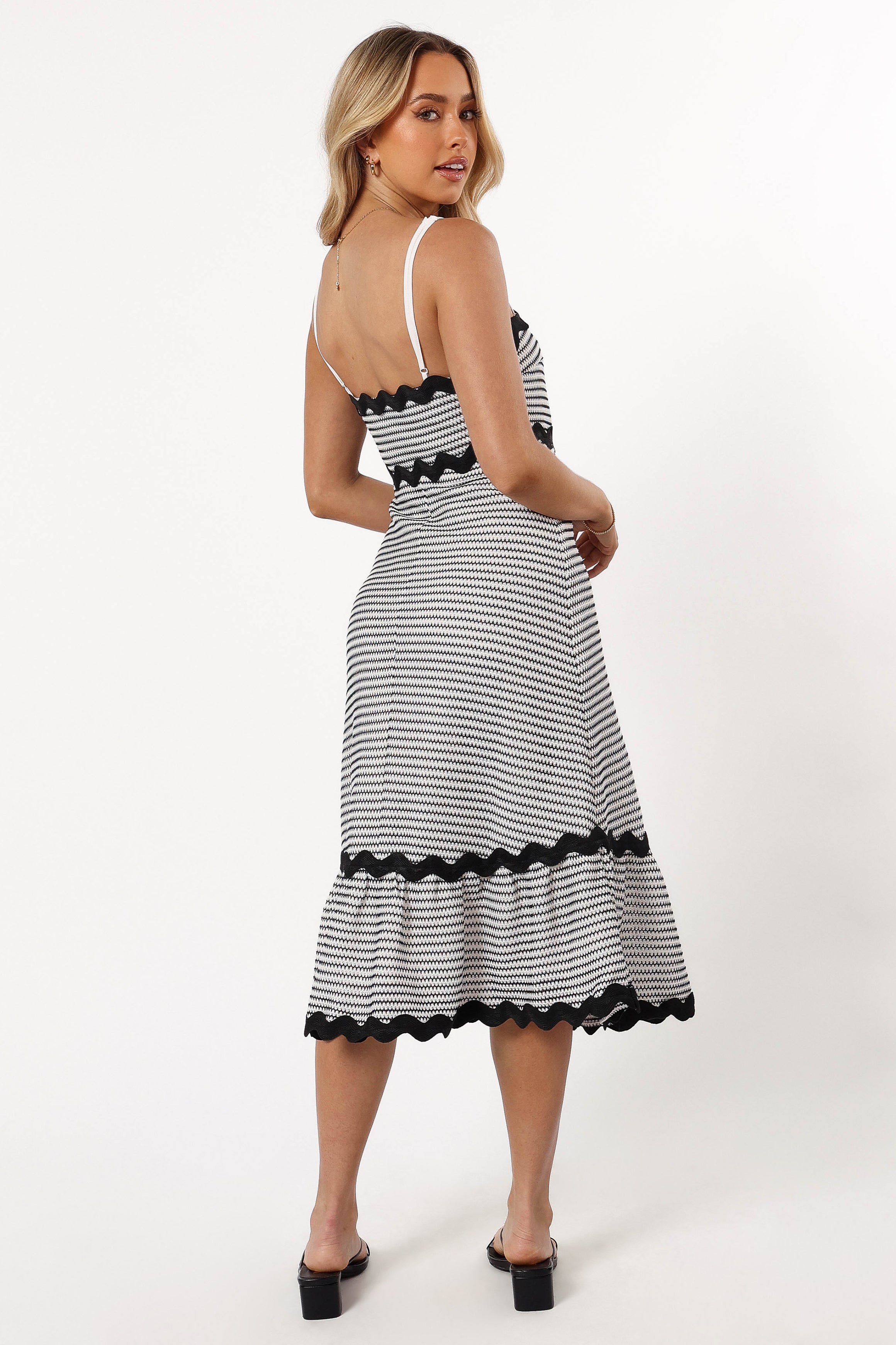 Savvy Midi Dress - Black/White