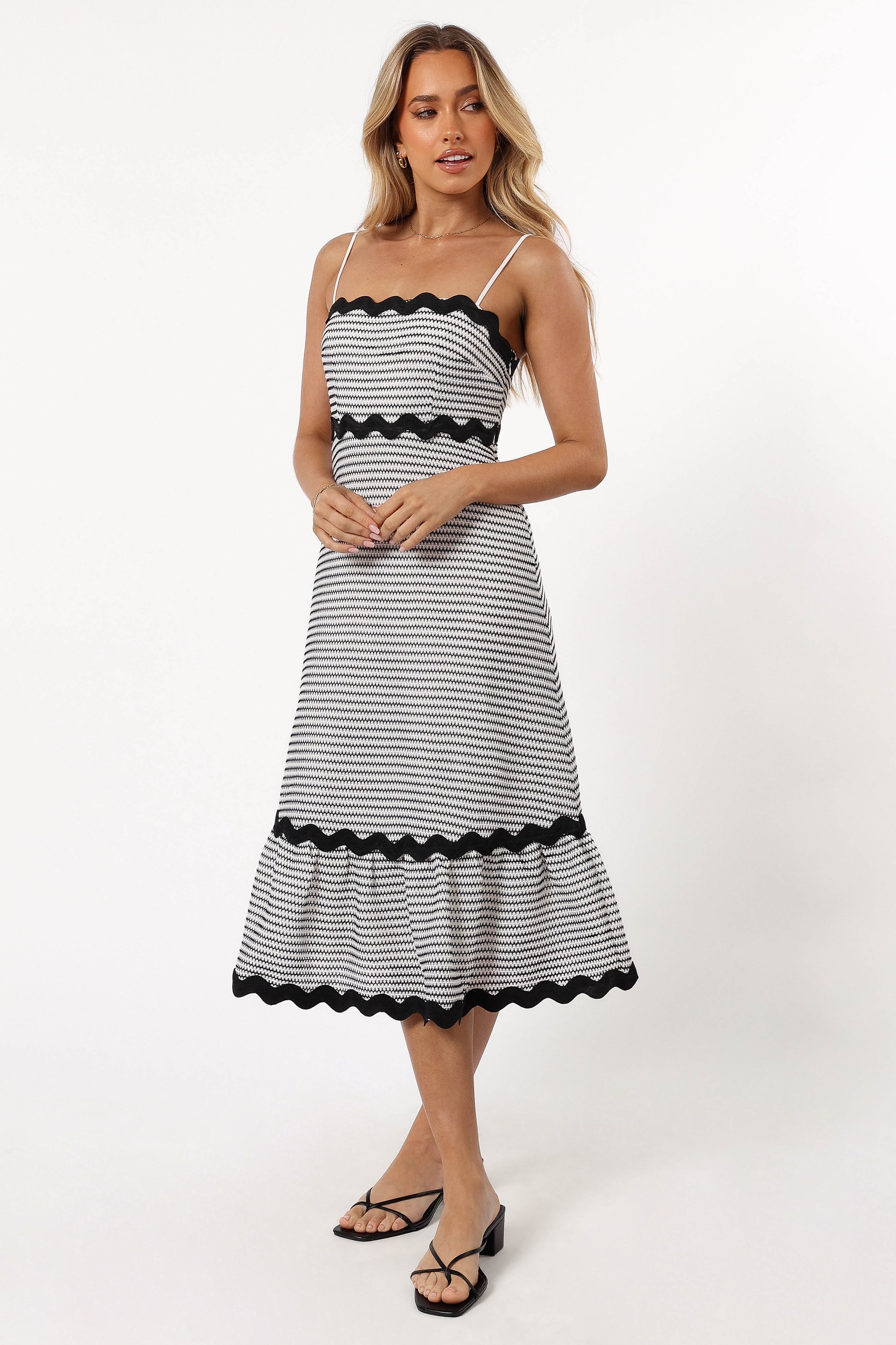 Savvy Midi Dress - Black/White